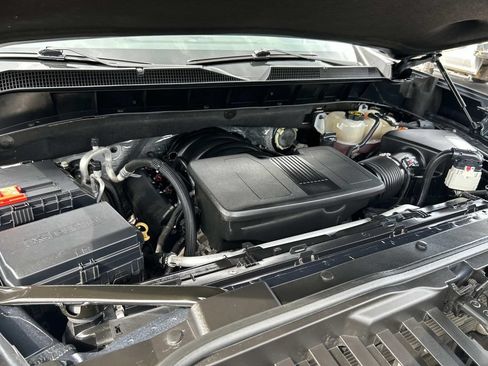 Used 2021 Chevrolet Silverado 1500 LTZ w/ Technology Package AWD/4WD image 25