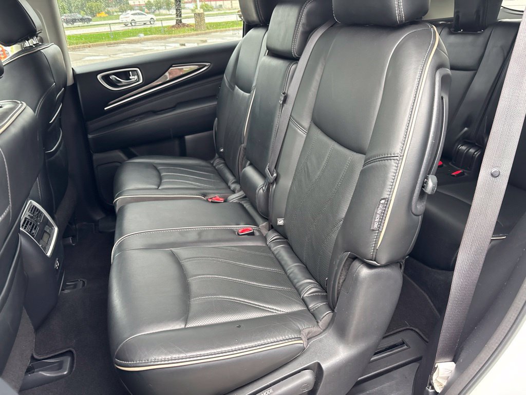 Used 2020 INFINITI QX60 Luxe w/ Essential Package FWD image 15