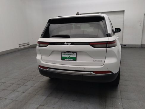 Used 2024 Jeep Grand Cherokee Laredo RWD image 7