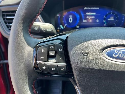Used 2022 Ford Escape SEL w/ SEL Stealth AWD Package image 16