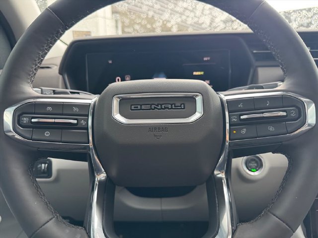 Used 2026 GMC Terrain Denali AWD/4WD image 19