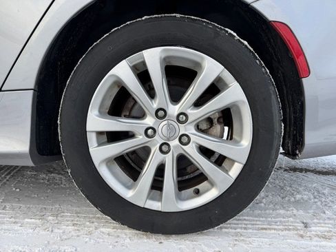 Used 2015 Chrysler 200 Limited image 13
