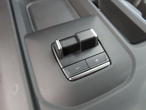 Used 2024 GMC Sierra 3500 Denali Ultimate image 56