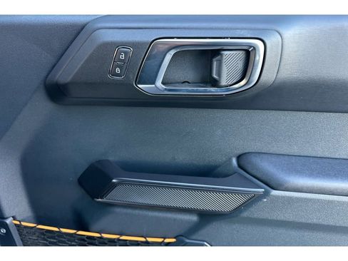 Used 2023 Ford Bronco Badlands image 19