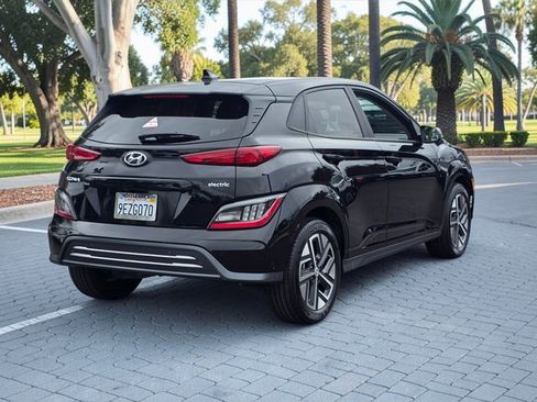 Certified 2023 Hyundai Kona Limited w/ Cargo Package image 5