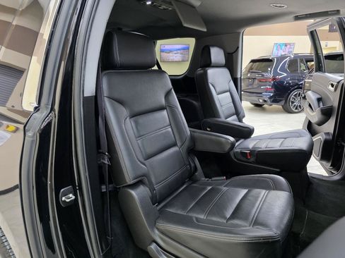 Used 2017 GMC Yukon XL Denali w/ Open Road Package AWD/4WD image 23