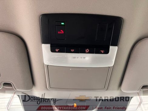 Used 2025 Nissan Pathfinder SV FWD image 52