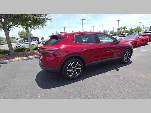 New 2026 Chevrolet Equinox EV LT FWD image 15