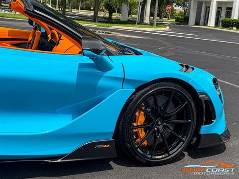 Used 2022 McLaren 765LT RWD image 66