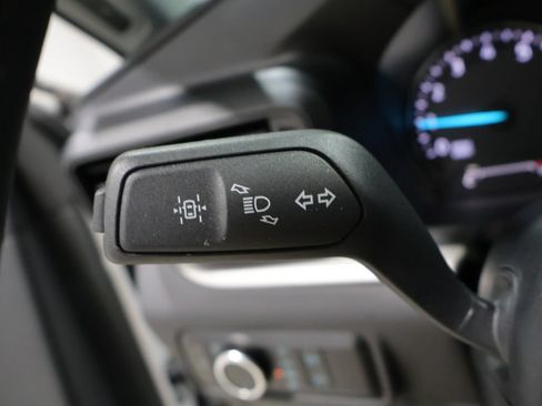 Used 2024 Ford Explorer XLT AWD/4WD image 34