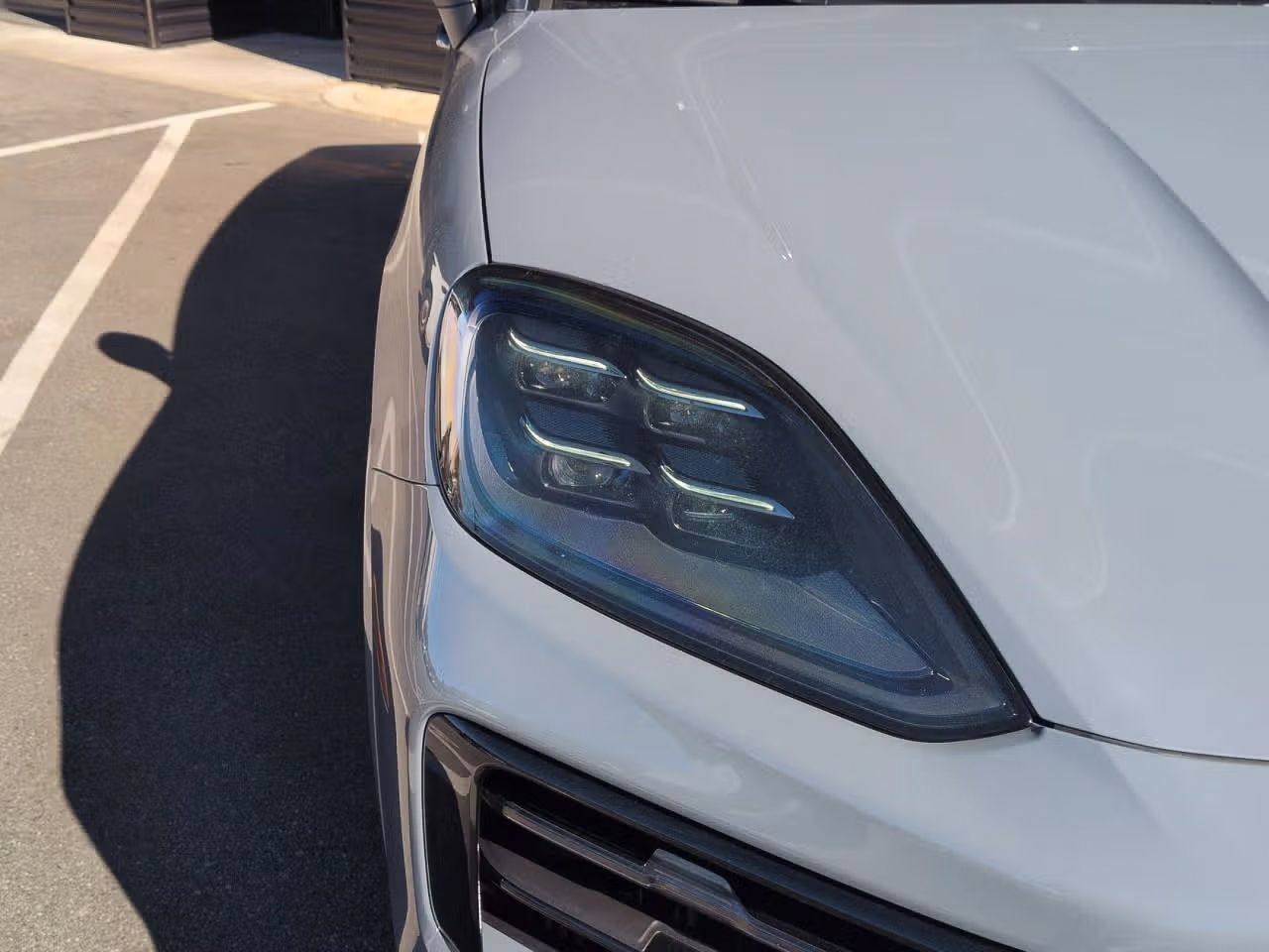 Certified 2026 Porsche Cayenne AWD/4WD image 13