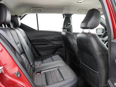 Used 2019 Nissan Kicks SR w/ SR Premium Package FWD image 13