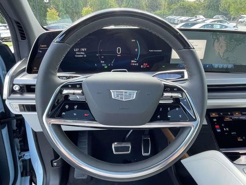 New 2026 Cadillac Vistiq Sport image 24