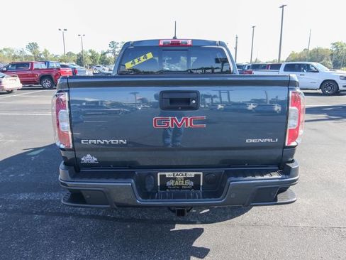 Used 2019 GMC Canyon Denali image 8