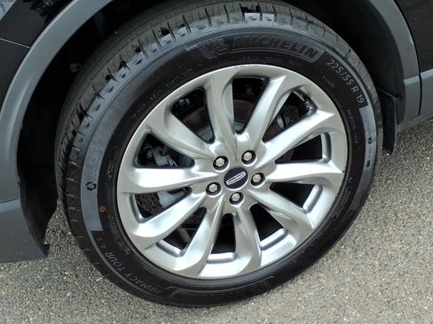 Used 2022 Lincoln Corsair AWD w/ Premium Package image 7