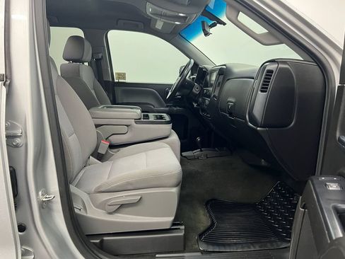 Used 2018 Chevrolet Silverado 1500 Custom w/ Custom Value Package AWD/4WD image 24
