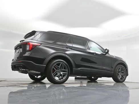 New 2025 Ford Explorer ST w/ Sun And Sound Package image 54