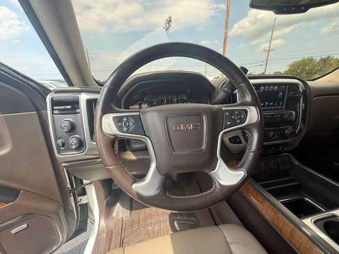 Used 2018 GMC Sierra 1500 SLT w/ SLT Premium Package AWD/4WD image 16