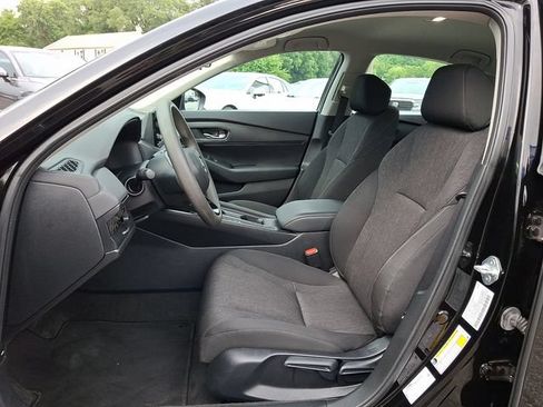 Used 2023 Honda Accord LX image 13