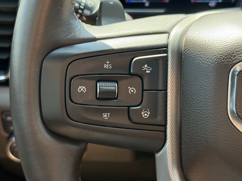 Used 2023 GMC Sierra 1500 Denali w/ Technology Package AWD/4WD image 13