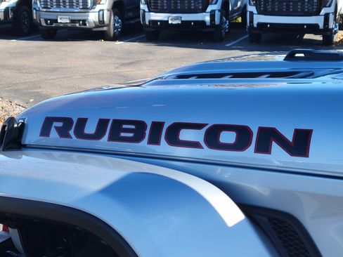 Used 2023 Jeep Gladiator Rubicon w/ LED Lighting Group image 17