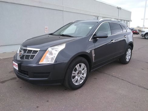 Used 2011 Cadillac SRX Luxury FWD image 2