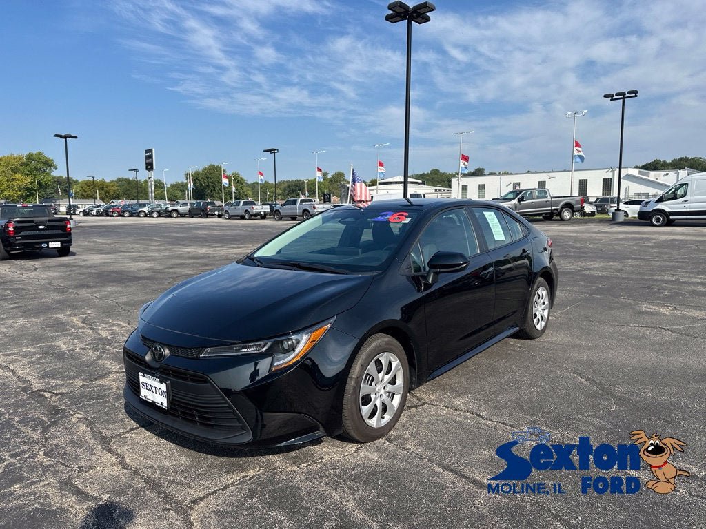 Used 2026 Toyota Corolla LE FWD image 1