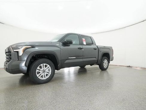 New 2026 Toyota Tundra SR5 AWD/4WD image 91