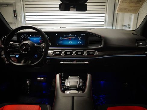 Used 2026 Mercedes-Benz GLE 63 AMG S image 14