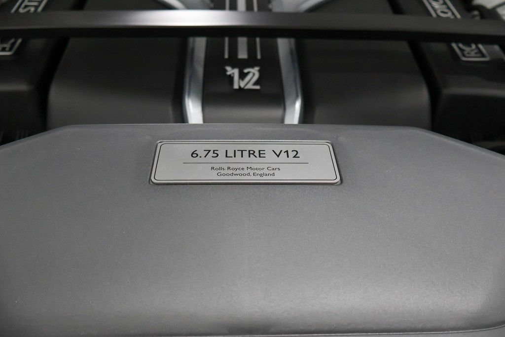 Used 2025 Rolls-Royce Cullinan Black Badge AWD/4WD image 82