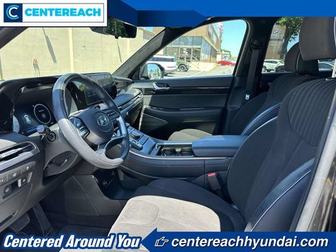 Used 2025 Hyundai Palisade Calligraphy AWD/4WD image 13
