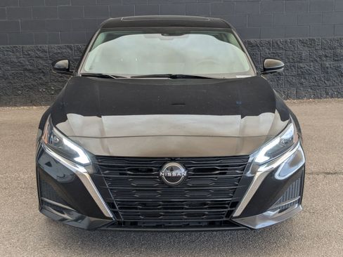 Used 2023 Nissan Altima 2.5 SL AWD/4WD image 8
