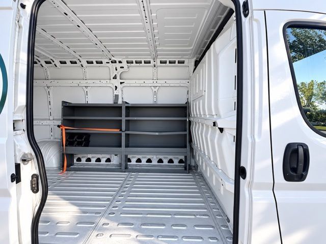 Used 2017 RAM ProMaster 2500 FWD image 6