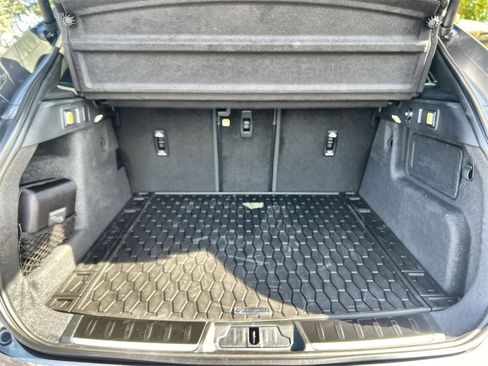 Used 2025 Jaguar F-PACE R-Dynamic S image 18