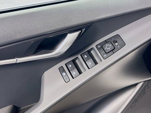 New 2026 Kia Niro LX FWD image 15