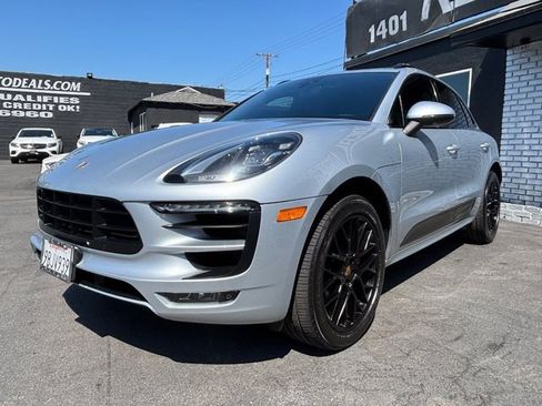 Used 2018 Porsche Macan GTS AWD/4WD image 13