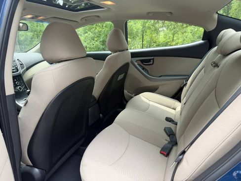 Used 2016 Hyundai Elantra Value Edition FWD image 11