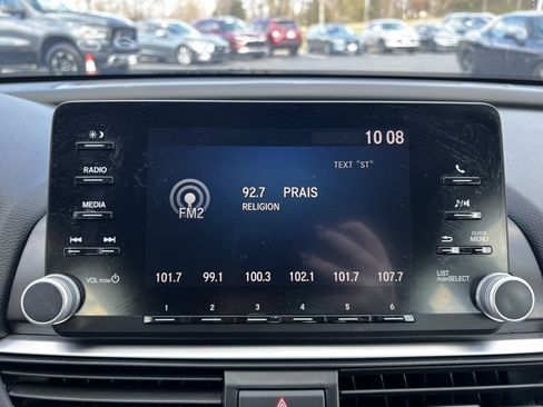 Used 2018 Honda Accord LX image 6