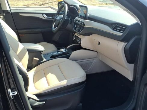 Used 2022 Ford Escape SEL FWD image 21