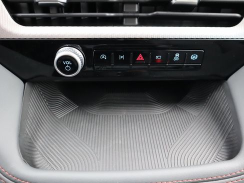 New 2025 Ford Explorer Active image 9