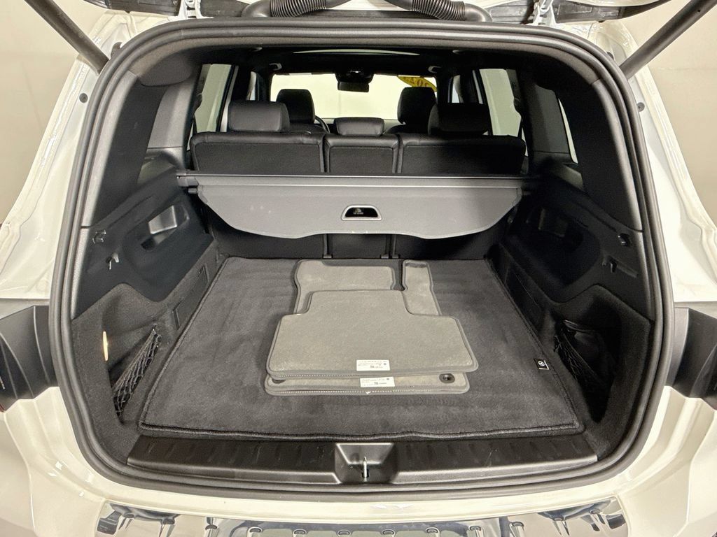 Used 2023 Mercedes-Benz GLB 250 4MATIC image 26