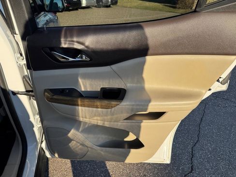 Used 2017 GMC Acadia Denali image 28