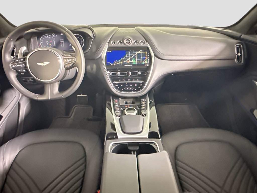 Used 2024 Aston Martin DBX AWD/4WD image 9