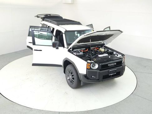 Used 2025 Toyota Land Cruiser 1958 AWD/4WD image 17