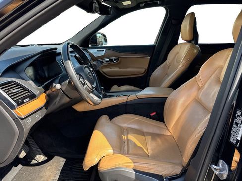 Used 2016 Volvo XC90 T6 image 9