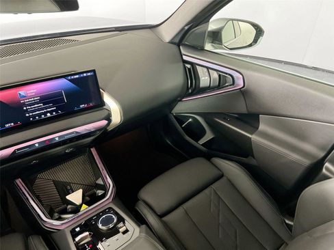 Certified 2025 BMW X3 xDrive30i w/ Premium Package image 21