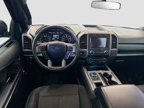 Used 2020 Ford Expedition XLT image 23