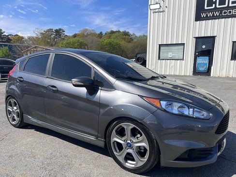 Used 2016 Ford Fiesta ST FWD image 6