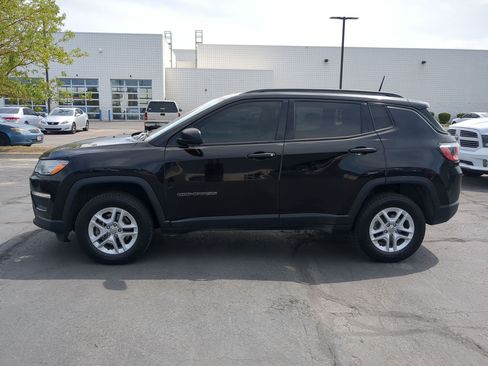 Used 2018 Jeep Compass Sport AWD/4WD image 9