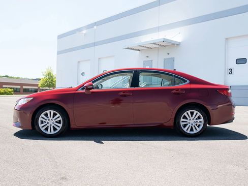 Used 2014 Lexus ES 350 w/ Premium Package FWD image 3